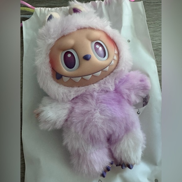 Labubu - Big Into Energy - Luck - Picture 2 of 3